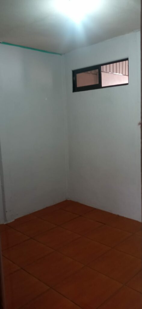 6f548ef8-f5a4-479d-a580-00c0f6758d43_hxc6pd